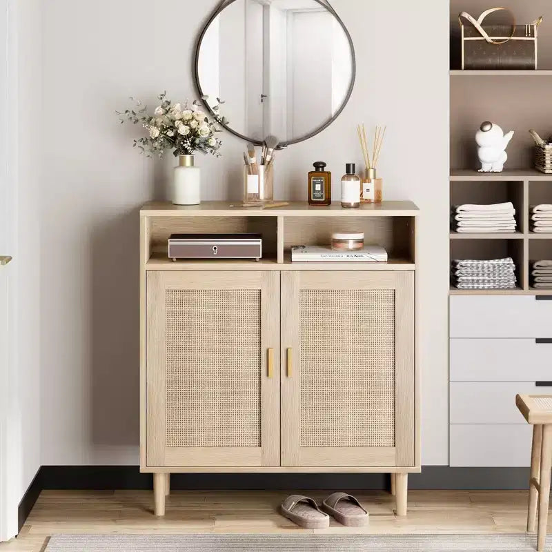 Buffet en rotin et bois naturel, meuble de rangement 4 portes et 1 tiroir, pour 1 à 2 personnes